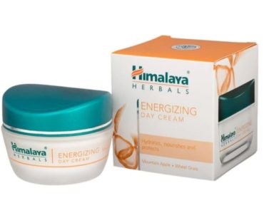Himalaya Energizing Day Cream – Mountain Apple, Wheat Grass 50g